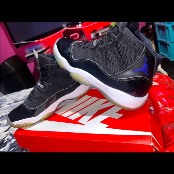 2016 Air Jordan 11 Retro BG ‘Space Jam’ 2016 - Picture 5 of 7